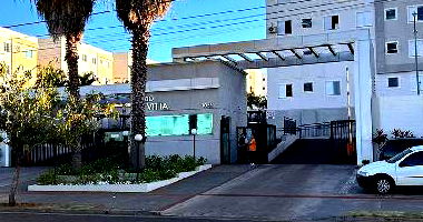Apartamento com 2 Quartos e 1 Vaga em Londrina
