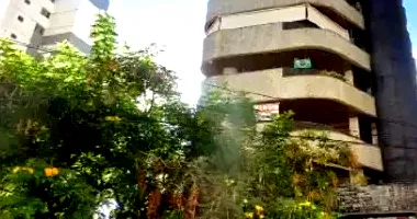 Apartamento Ocupado com 2 Vagas e 1 Escaninho em Leilão