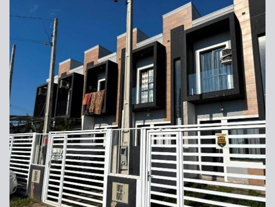Sobrado com 64,84m² Privativos em Cachoeirinha