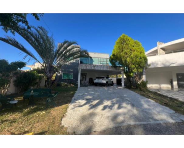 Casa em Condomínio com 390 m² - Parnamirim - RN