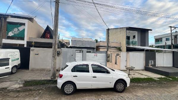 Casa com 2 quartos, 100m² de área total, desocupada