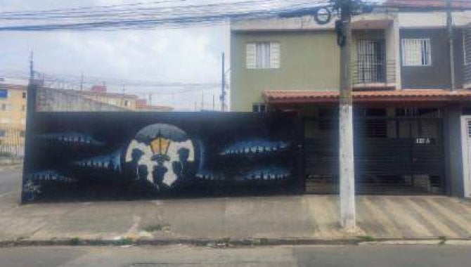 Casa com 2 quartos, 1 banheiro e 94m² de área construída, ocupada
