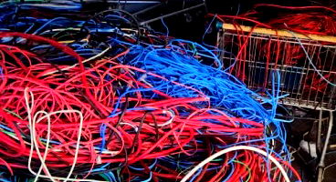 Lote 029 - Fios Elétricos e Luminárias em Leilão