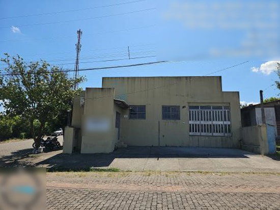 Casa com 260m² construídos, 364m² de terreno, locada