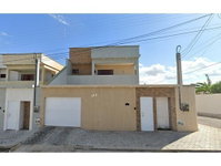 Casa Ocupada com 5 Suítes e Garagem em Crato/CE