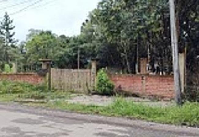 Casa rústica com 2 quartos e 70m² em terreno de 3.900m²