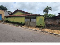 Casa com 110m² em terreno de 231,42m² em Crixás/GO