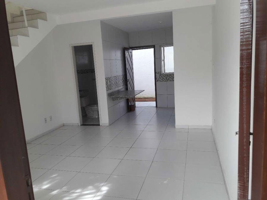 Casa com 2 quartos, 1 banheiro e 64m² construída, ocupada