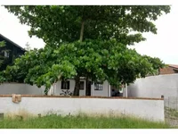 Casa em Leilão com 4 Quartos e 2 Banheiros