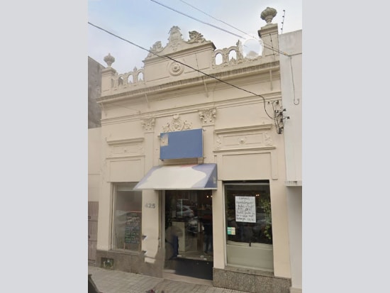 Casa térrea com 225,06m², ocupada, ideal para investimento