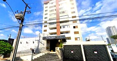 Apartamento Ocupado com 2 Vagas e Depósito em Cascavel/PR