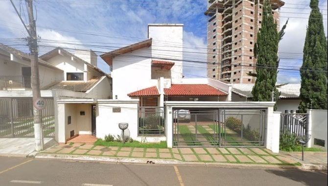 Casa 460 m² em Araxá-MG com 4 quartos e 2 banheiros