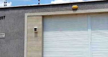 Casa Ocupada com 95m² de Área Construída em Itaitinga/CE