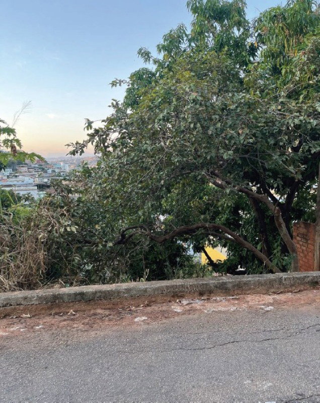 Terreno Urbano 174m² com Ótima Localização