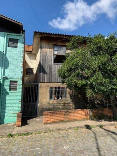 Terreno com Construção Mista em Caxias do Sul/RS
