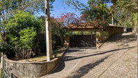 Casa com 702 m², 4 quartos, 3 banheiros, ocupada