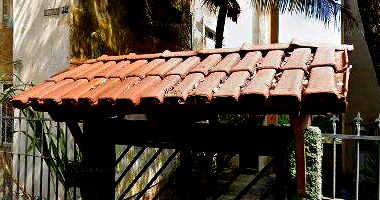 Apartamento com 3 quartos, 1 banheiro e 1 vaga, 135.76m², necessita reformas