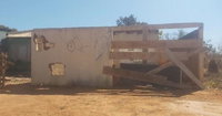 Casa residencial com 2 quartos e 1 banheiro, área construída de 61.87m², desocupada