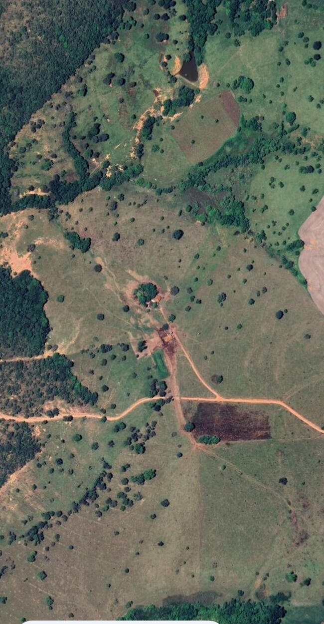 Fazenda rural com casa sede, curral e poço artesiano, 93,87ha
