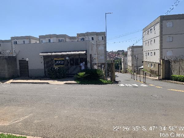 Apartamento 2 Quartos com Garagem em Rio Claro