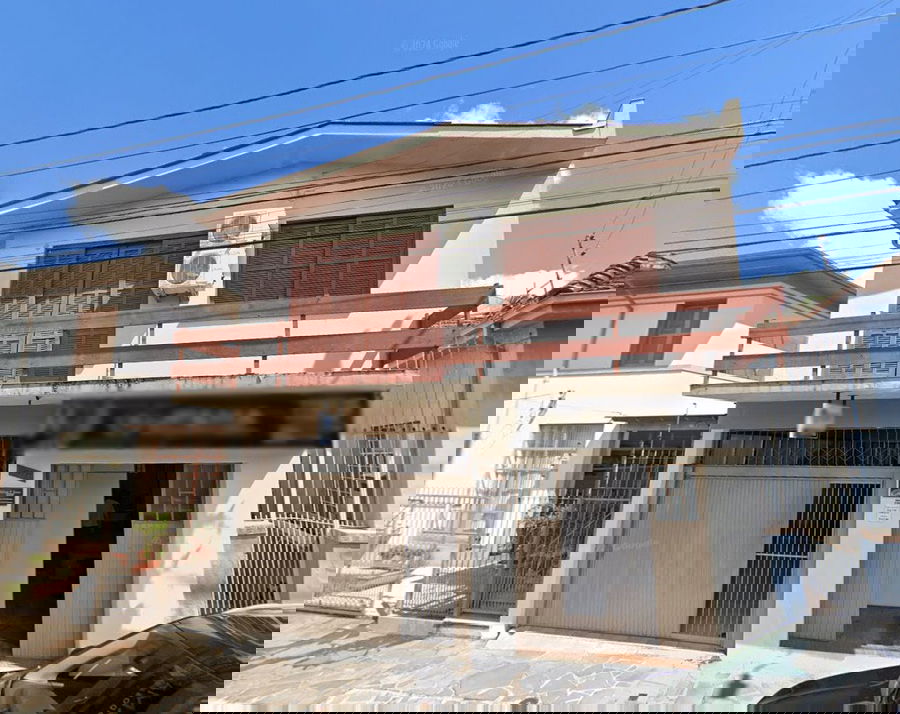 Casa com 3 quartos, 2 banheiros e 166,21 m² construída, ocupada