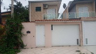 Casa com 3 quartos e 4 banheiros em Peruíbe