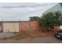 Casa em Nerópolis/GO com 360m² de Terreno