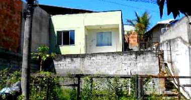 Casa com 2 Quartos e Área Privativa em Sarzedo