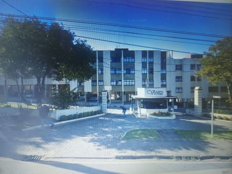Apartamento 11 no Conjunto Residencial Vênus em Bacacheri