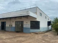 Galpão com 131,25m² construídos em área urbana