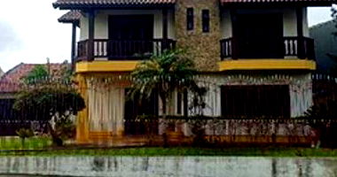 Casa em Gravataí com 318,66m²