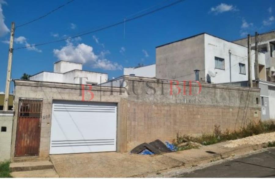 Casas em Vila Brandina, Campinas/SP - 2 quartos, 1 banheiro, 3365.60m²