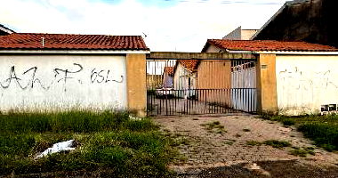 Casa com 2 quartos, 1 banheiro, 1 vaga e 48,94m² construída
