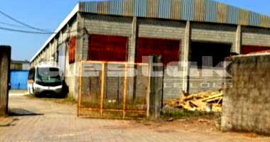 Galpão em Atibaia com Amplo Terreno e Estrutura Ideal