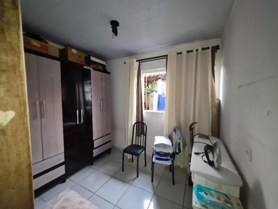 Casa com 3 quartos, 2 banheiros e 187m² construída, ocupada