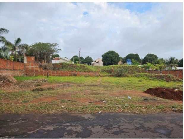 Terreno Urbano com 1794,96m² em Umuarama/PR