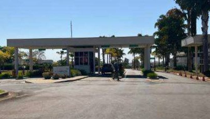 Casa em Condomínio com 4 Quartos em Anápolis - GO