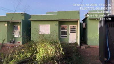 Casa com 2 Quartos e Garagem em Várzea Grande