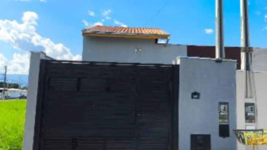Casa em Pindamonhangaba com 75m² construída