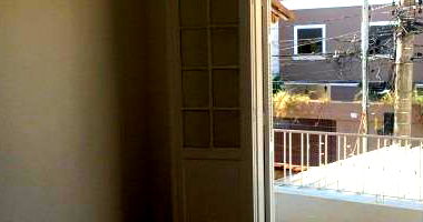 Casa com 3 quartos, 2 banheiros, 2 vagas, 160m² construída, ocupada