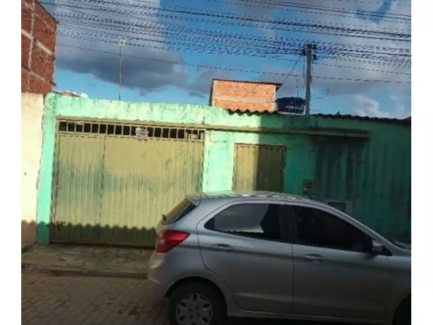 Casa com 110m² construída, 104m² terreno, imóvel ocupado