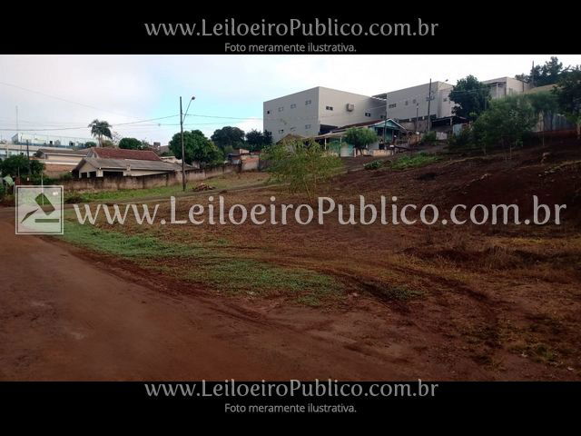 Imóvel Urbano com 390 m² em Nova Tebas, terreno plano