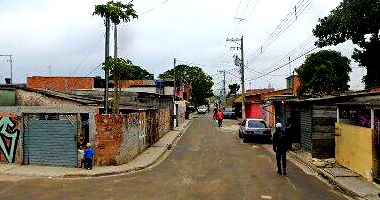 Imóvel Comercial Clube Náutico Mogiano com Piscinas e Salão de Festas