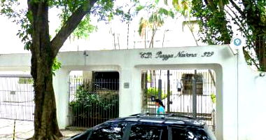 Apartamento Luxuoso com 4 Suítes, Depósito e 4 Vagas em Edifício de Alto Padrão