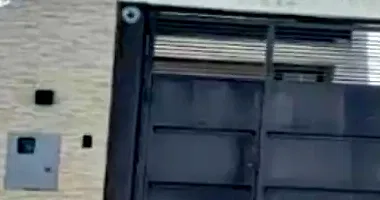 Casa em leilão com 3 quartos e 2 banheiros
