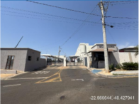 Apartamento com 2 quartos e 1 vaga em Botucatu/SP