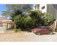 Casa com lote de 280 m² em São Lourenço/MG