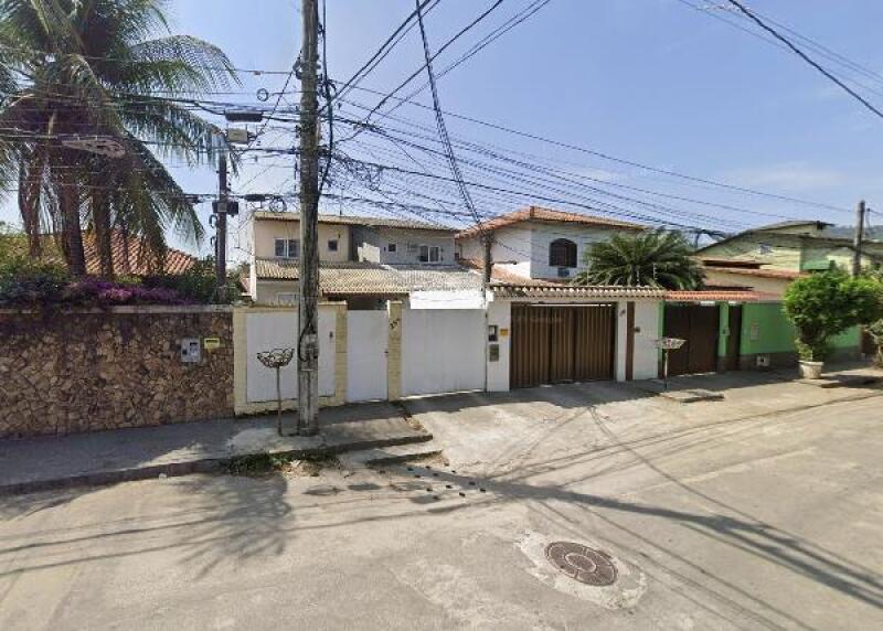 Casa em Niterói com 3 quartos e 143,38m² de área construída