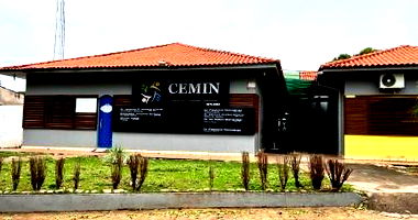 Casa de Alvenaria com 4 Suítes e 4 Vagas em Cruzeiro do Oeste