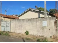 Casa em Leilão com 3 Quartos e 2 Banheiros em Agudos/SP